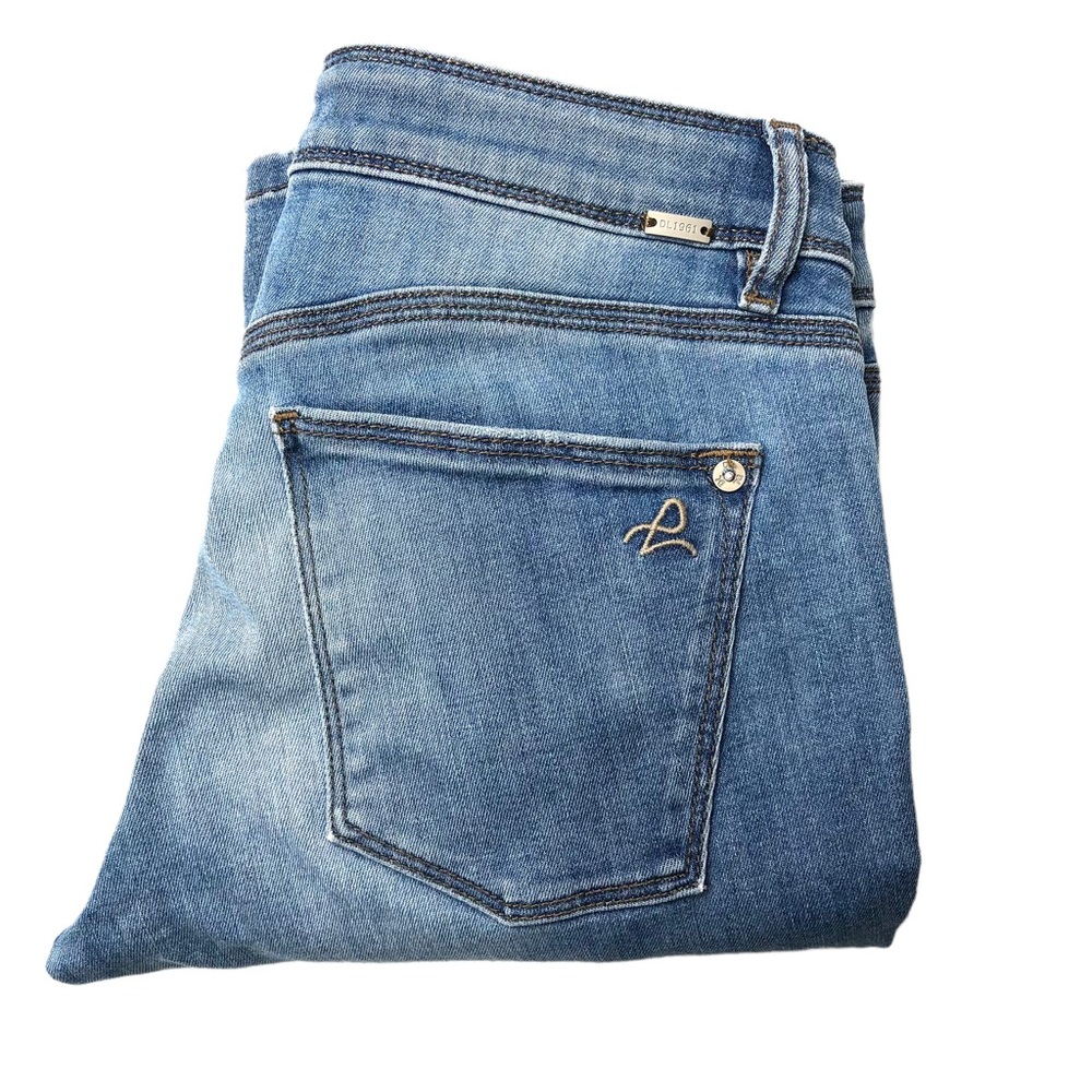 DL1961 Angel Low Rise Stretch DLX Hybrid 360 Degrees Skinny Ankle Jeans in Kenna